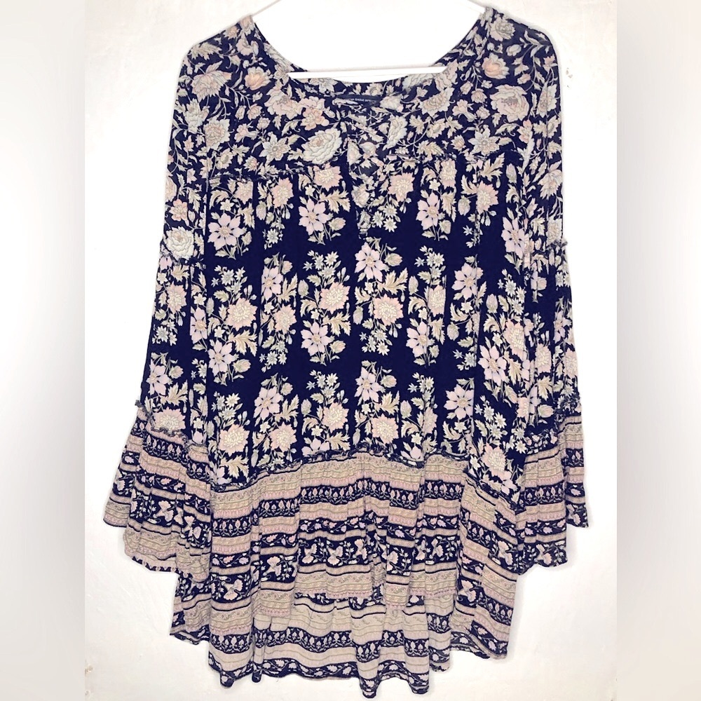 American Eagle Outfitters Dark Floral boho Grunge Tunic Top Blouse Size Medium - Picture 3 of 7